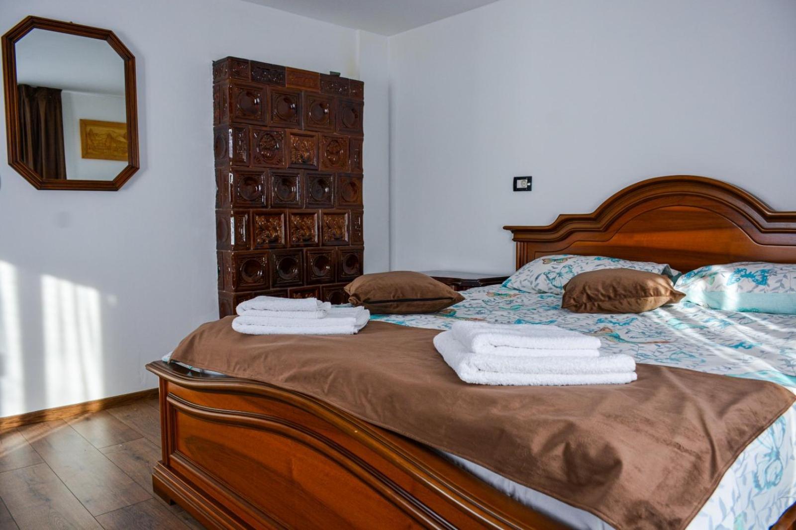 Casuta Adelina Borsa Villa Exterior photo
